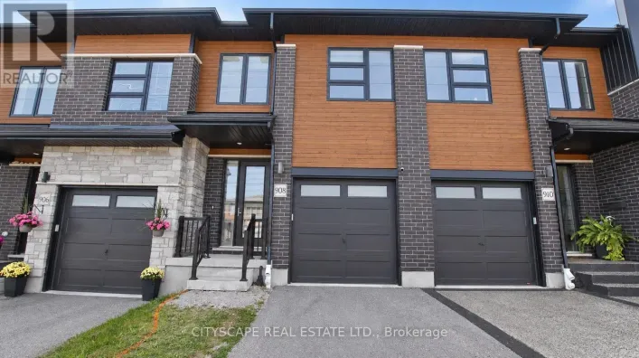 908 ROBERT FERRIE DRIVE, Kitchener