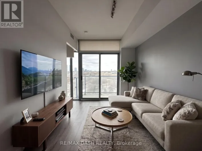 909 - 105 THE QUEENSWAY AVENUE, Toronto