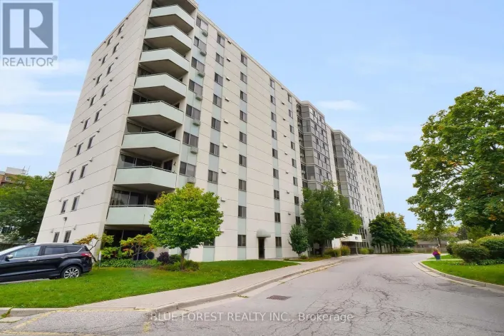 909 - 127 BELMONT DRIVE, London South