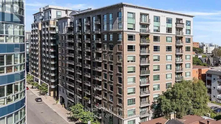 909 - 200 BESSERER STREET, Ottawa