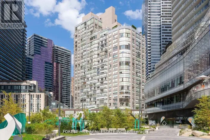 909 - 24 WELLESLEY STREET W, Toronto