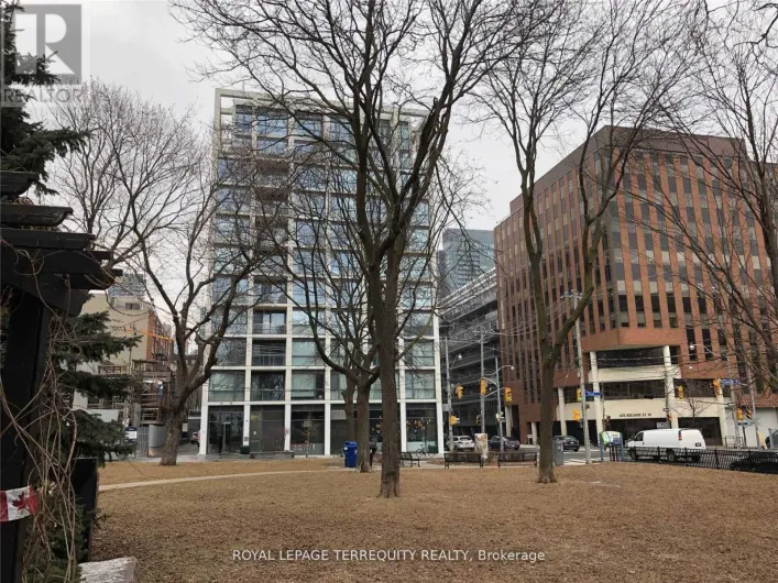 909 - 39 BRANT STREET, Toronto