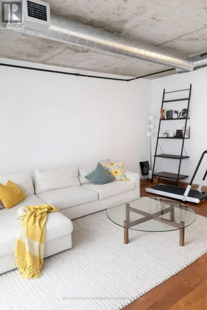 909 - 51 TROLLEY CRESCENT, Toronto