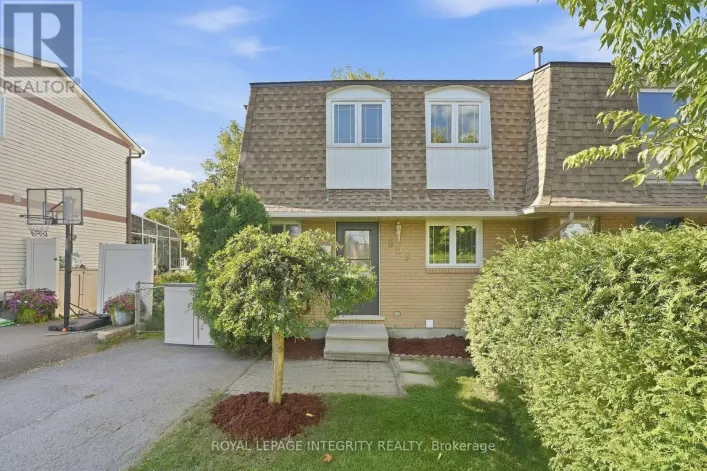 909 LAWNSBERRY DRIVE, Ottawa
