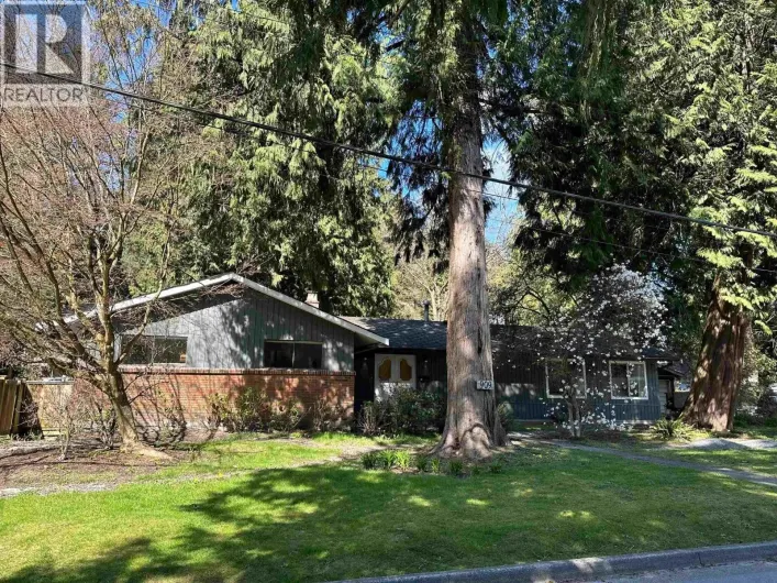 909 SEYMOUR BOULEVARD, North Vancouver