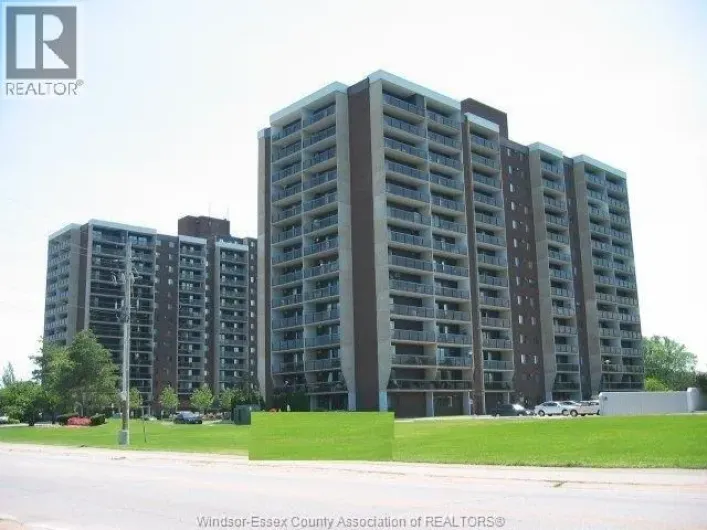 9099 RIVERSIDE DRIVE East Unit# 1401W, Windsor