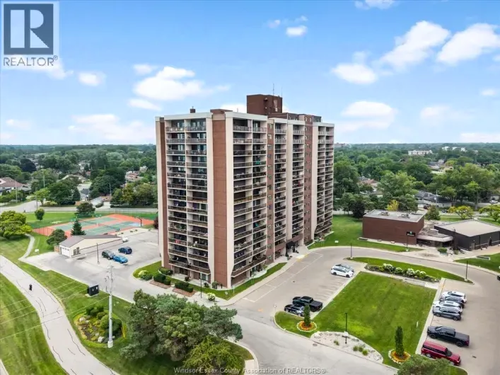 Apartment for sale: 9099 RIVERSIDE DRIVE East Unit# E109, Windsor