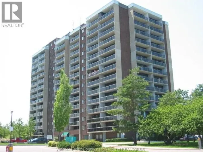 9099 RIVERSIDE DRIVE Unit# 805W, Windsor