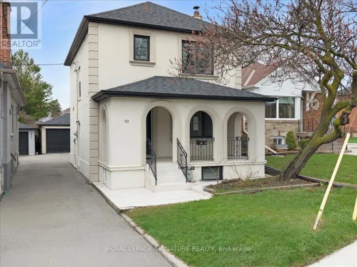 90A BICKNELL AVENUE, Toronto