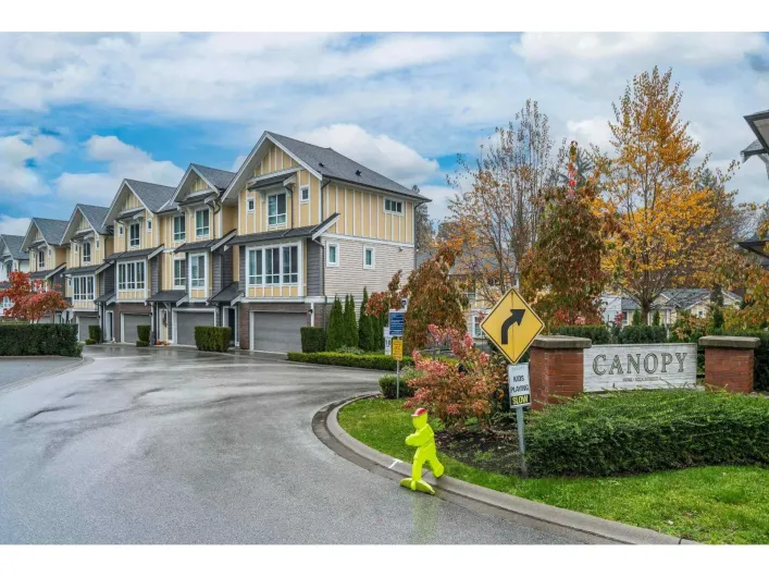 91 9688 162A STREET, Surrey