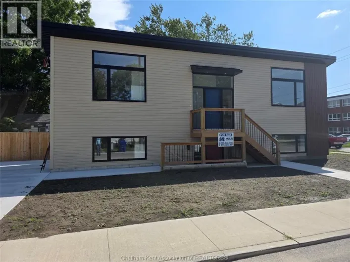 91 Adelaide STREET South, Chatham