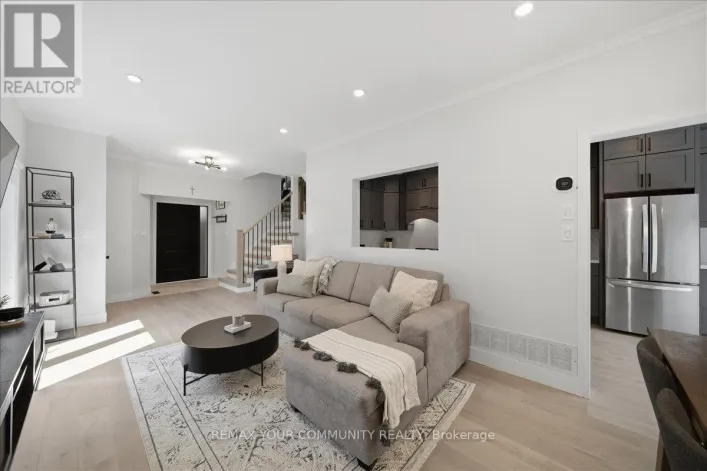 91 DOWNEY CIRCLE, Aurora