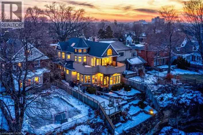 91 MOUNTAIN PARK Avenue, Hamilton