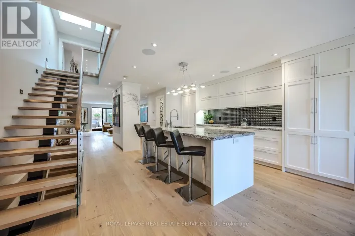 91 OLD MILL ROAD, Toronto