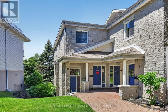 91 ROBSON COURT, Ottawa