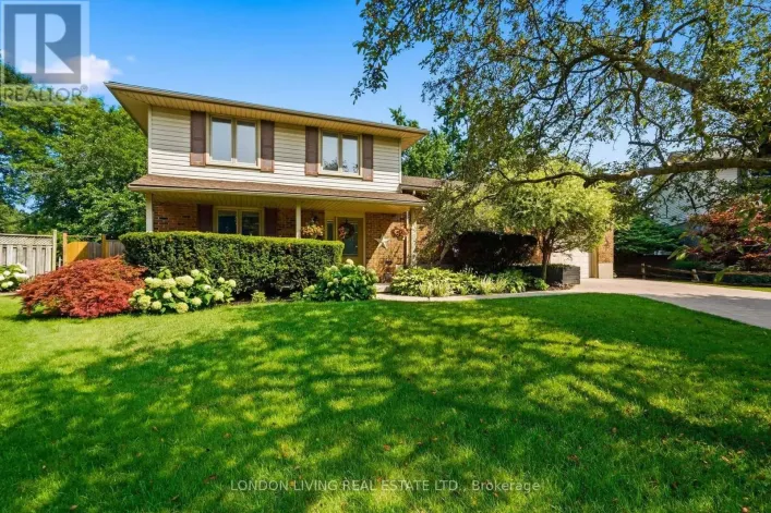 91 ST CLAIR COURT, London South