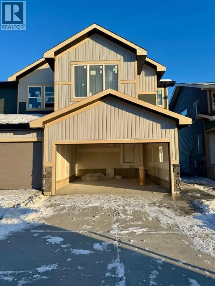 91 Waterford Mews, Chestermere