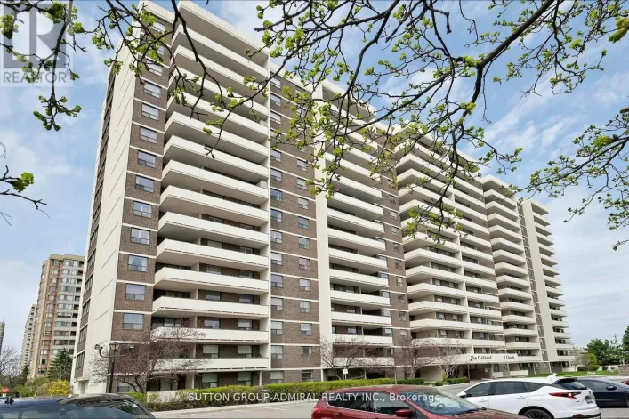 910 - 3 LISA STREET, Brampton