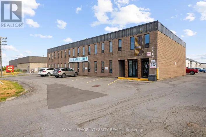 9&10 - 3205 SWANSEA CRESCENT, Ottawa