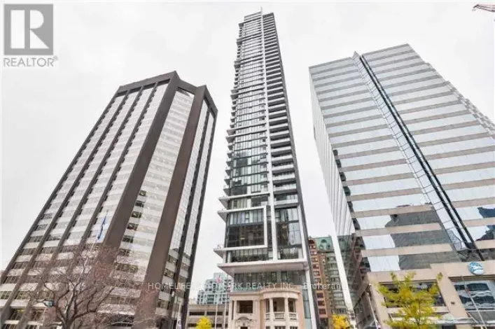910 - 426 UNIVERSITY AVENUE, Toronto