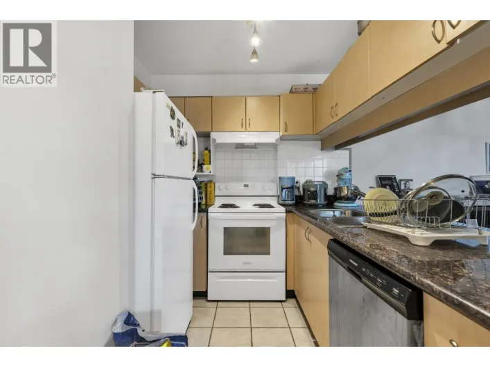 910 6611 COONEY ROAD, Richmond