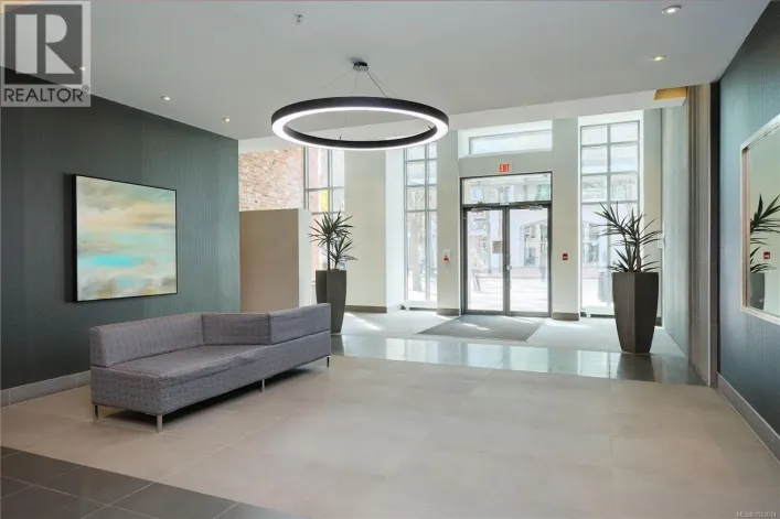 910 728 Yates St, Victoria