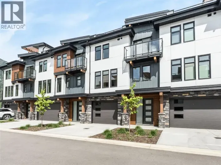 Row / Townhouse for sale: 910 Lakeside Drive Unit# 203, Nelson