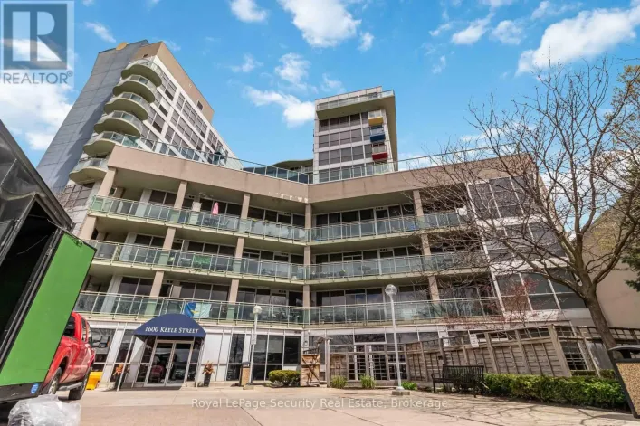 911 - 1600 KEELE STREET, Toronto
