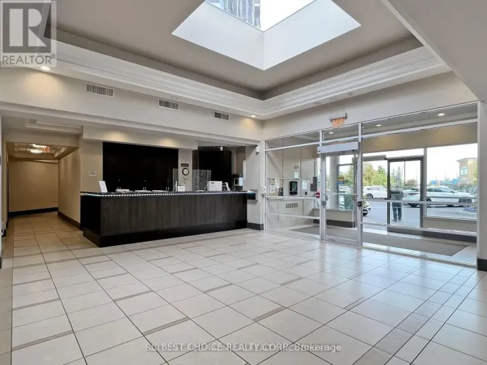 911 - 50 DISERA DRIVE, Vaughan