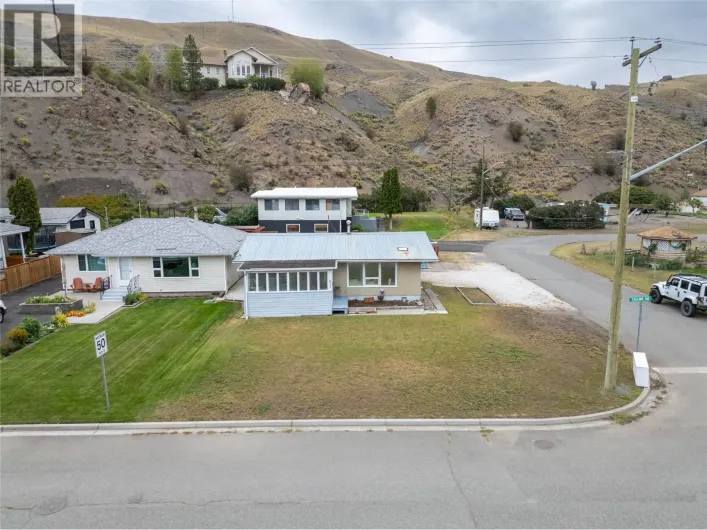 911 COLLINS Road, Cache Creek