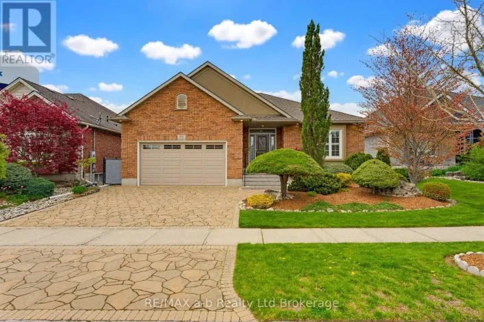 911 RIDGEWOOD DRIVE, Woodstock