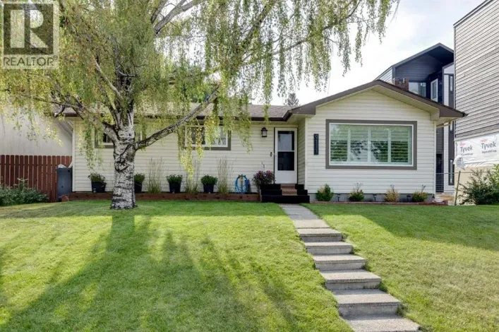 9111 Fairmount Drive SE, Calgary