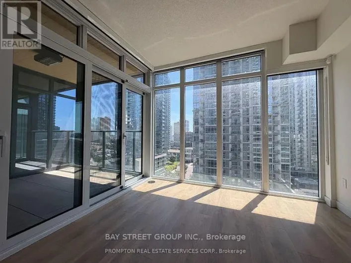 912 - 1 CONCORD CITYPLACE WAY, Toronto