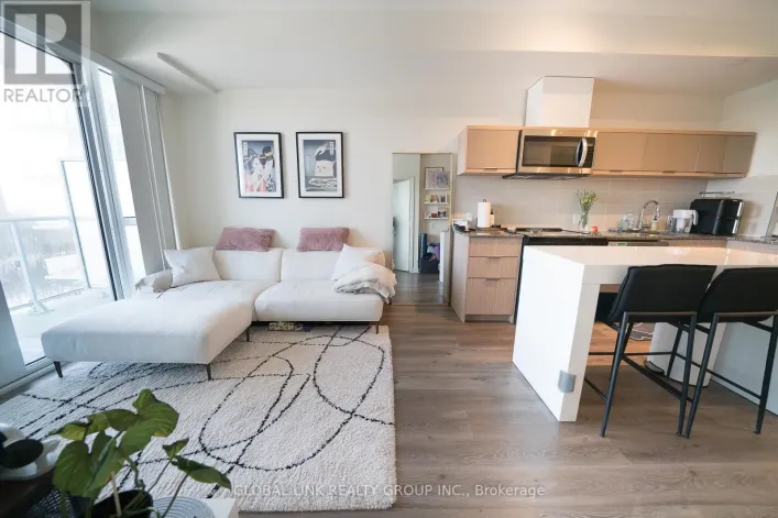 912 - 10 DEERLICK COURT, Toronto