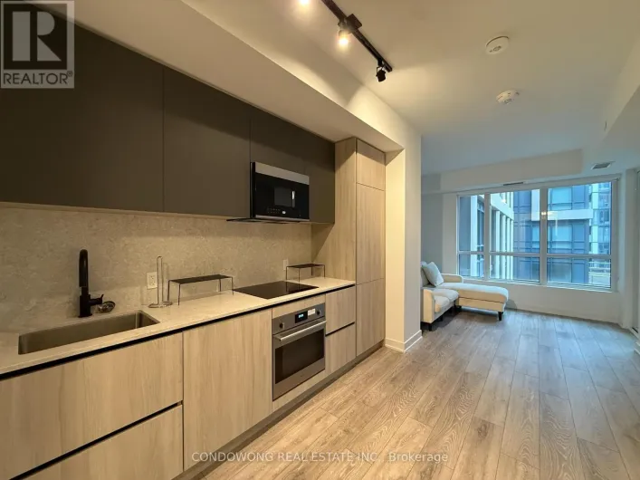 912 - 108 PETER STREET, Toronto