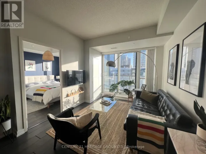 912 - 200 SACKVILLE STREET, Toronto