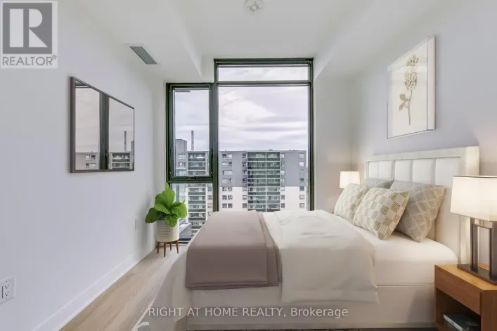 912 - 86 DUNDAS STREET E, Mississauga