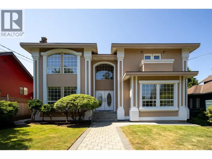 912 FIFTH STREET, New Westminster