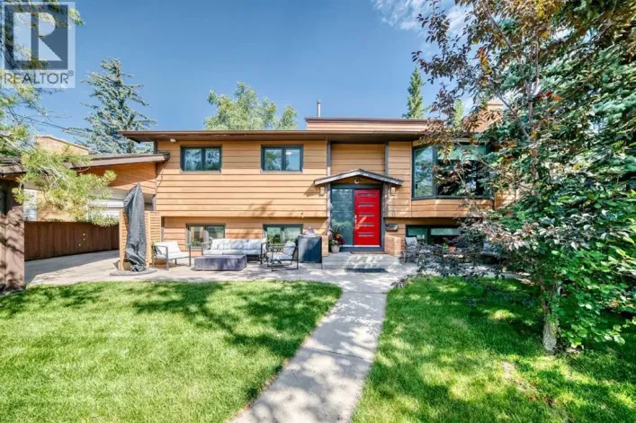 9120 48 Avenue NW, Calgary