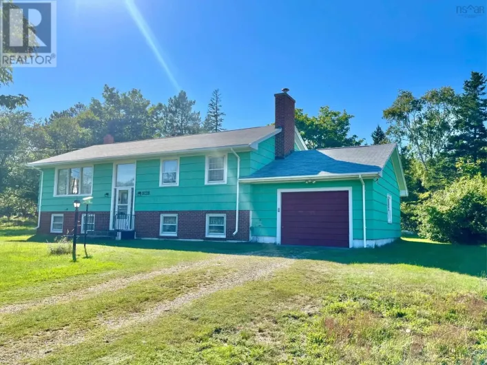 9128 Highway 3, Pleasant Lake