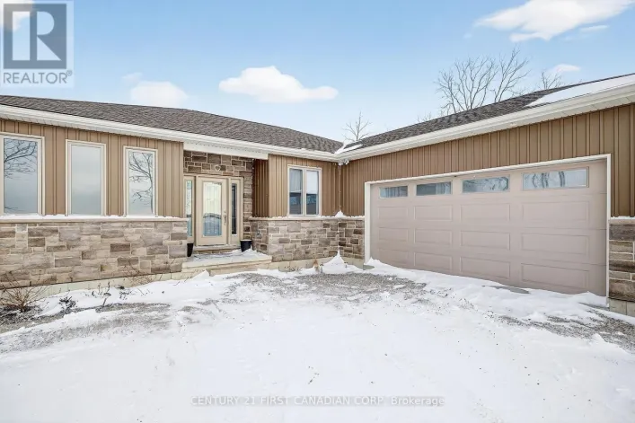 9128 INDIAN HILLS TRAIL W, Lambton Shores
