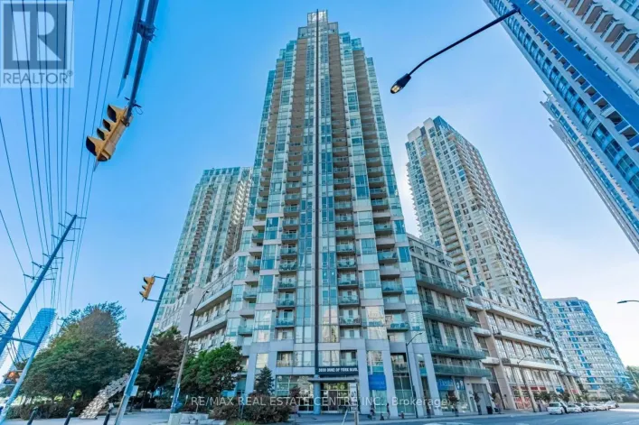 913 - 3939 DUKE OF YORK BOULEVARD, Mississauga