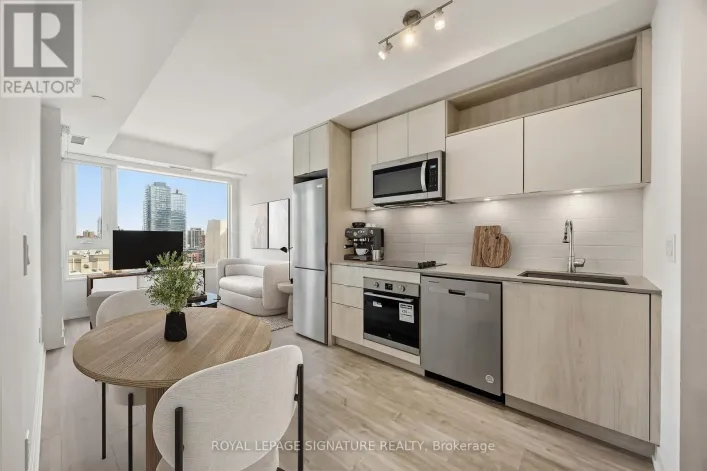 913 - 60 PRINCESS STREET, Toronto