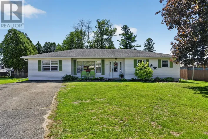 913 GEORGE STREET, Edwardsburgh/Cardinal