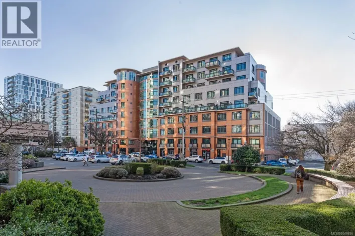 914 1029 View St, Victoria