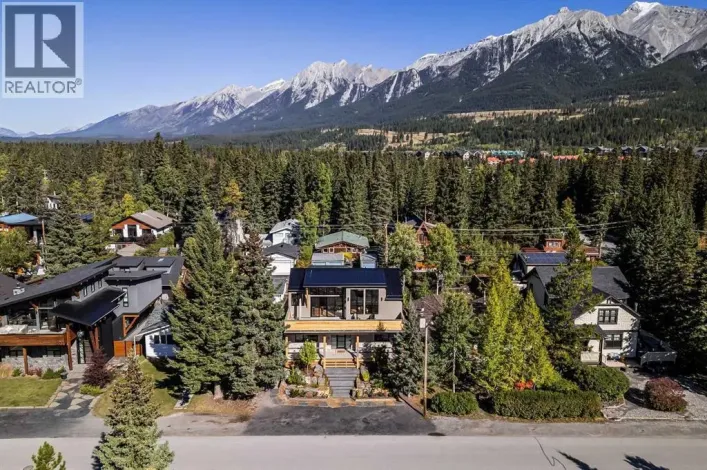 914 15th Street, Canmore
