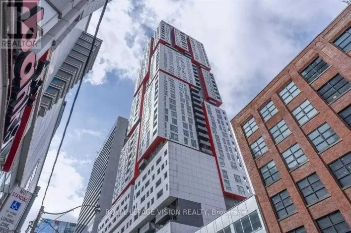 914 - 318 RICHMOND STREET W, Toronto