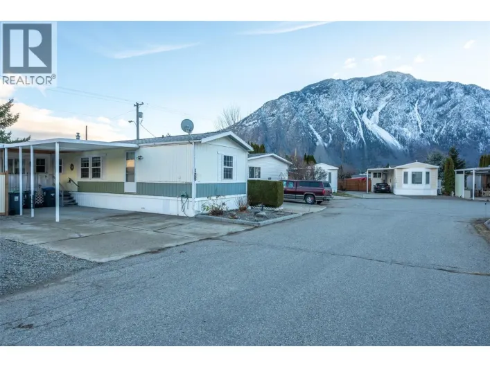 914 BLAKEBOROUGH Avenue Unit# 125, Keremeos