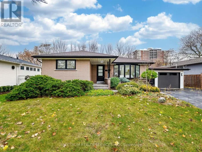 914 FRANCIS ROAD, Burlington