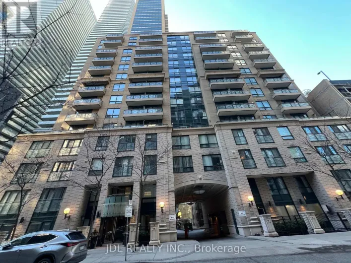 915 - 35 HAYDEN STREET, Toronto